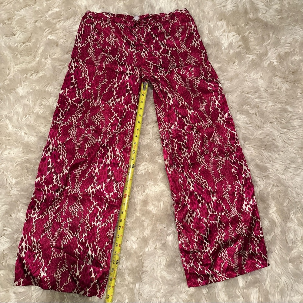 Natori Cruz Satin Snake / Leapord Print Pajama Set Hot Pink Maroon Cream L? - Picture 6 of 14